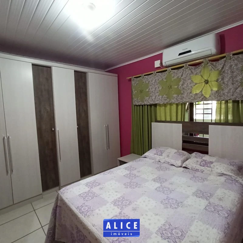 Casa em Taquara bairro Santa Rosa - Santa Rosa, Taquara [11119]