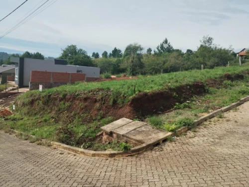 Imagem de Terreno em Taquara bairro Santa Rosa