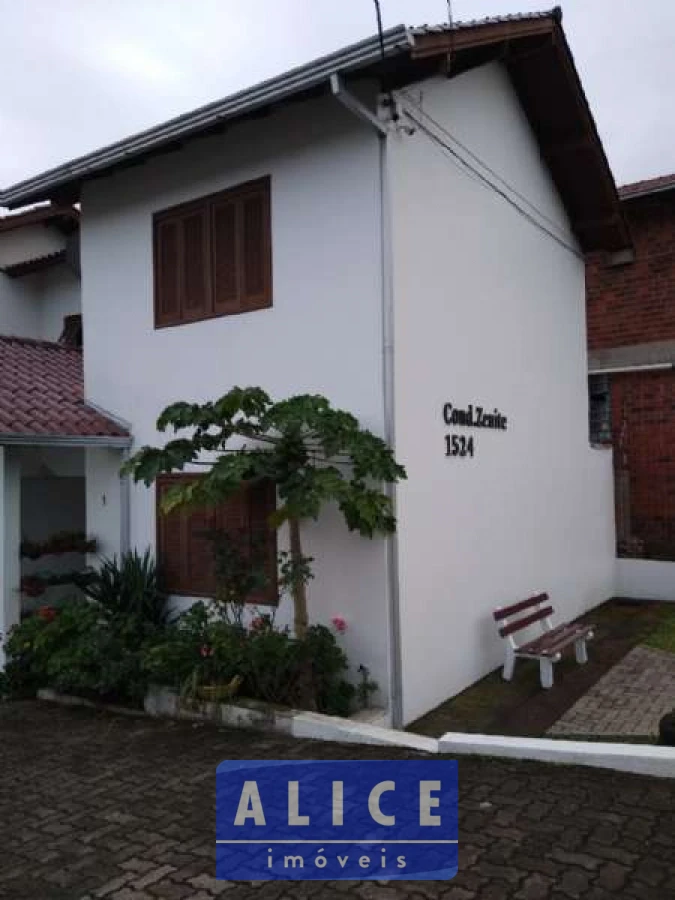 Imagem de Casa em Rua Doutor João Daniel Hillebrand bairro Rondônia