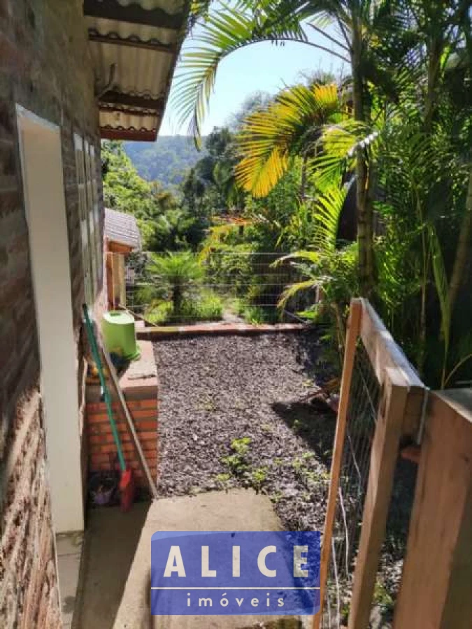 Imagem de Casa em Beija Flor bairro Fazenda Fialho