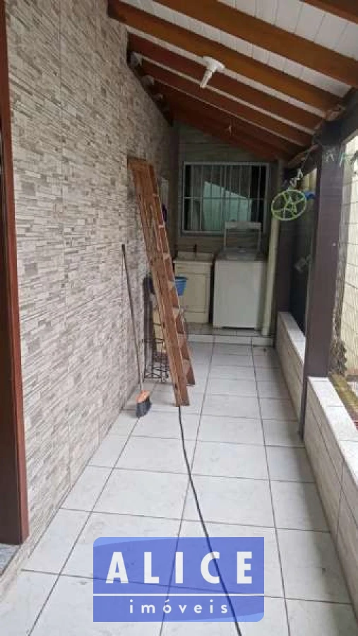 Imagem de Casa em Simão João Thomaz bairro Cruzeiro Do Sul