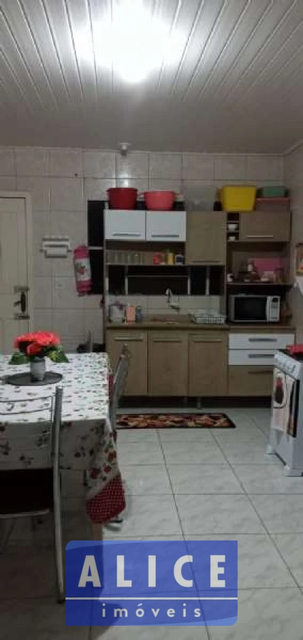 Imagem de Casa em Rua Bahia bairro Santa Terezinha