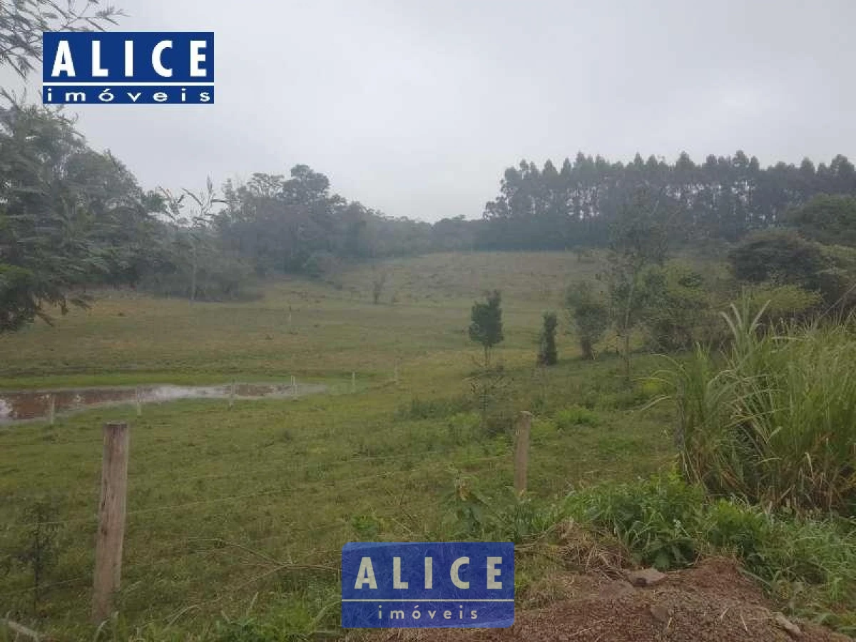 Imagem de Sítio em Estrada Pega Fogo bairro Pega Fogo (distrito)