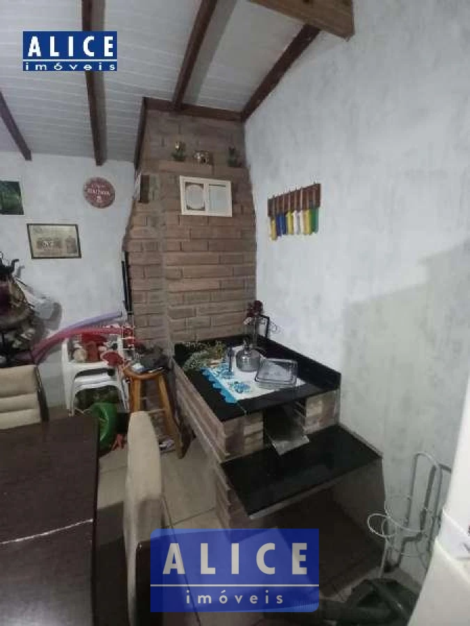 Imagem de Casa em Bancarios bairro Santa Rosa