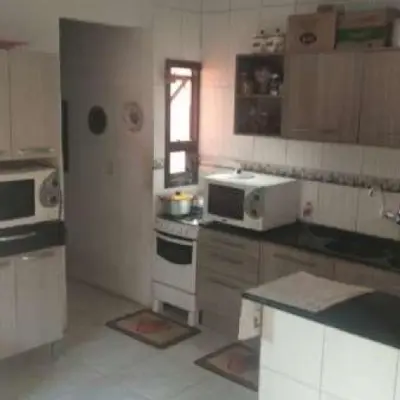 Imagem de Casa em Guilherme Lahm bairro Petrópolis