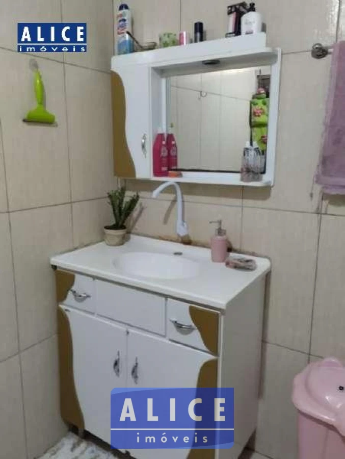 Imagem de Casa em Jovino Vitorino Da Silva bairro Km 4