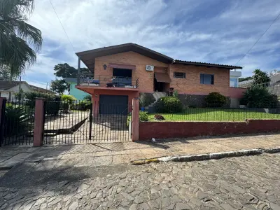 Imagem de Casa no bairro Petrópolis