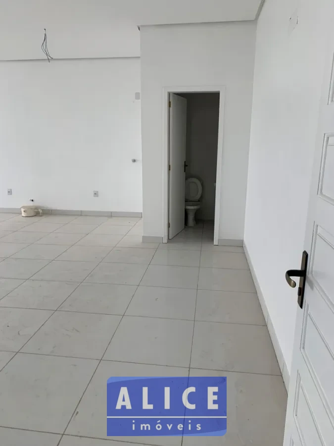 Imagem de Sala Comercial em Parobe bairro Centro