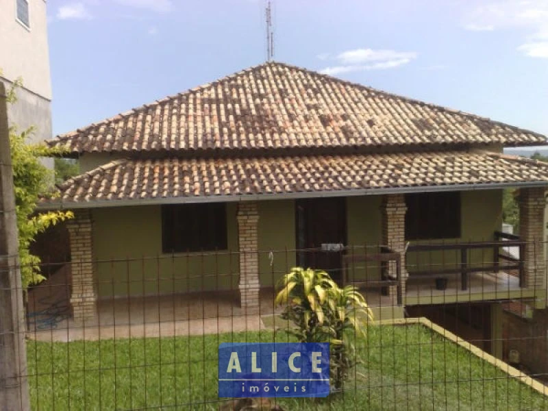 Imagem de Casa em Taquara bairro Petropolis