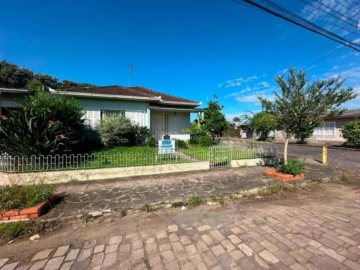 Imagem de Casa em General Emilio Lucio Esteves bairro Santa Rosa