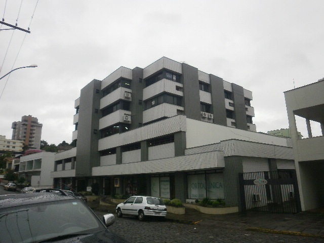 Imagem de Sala Comercial semi mobiliada em área central de Taquara