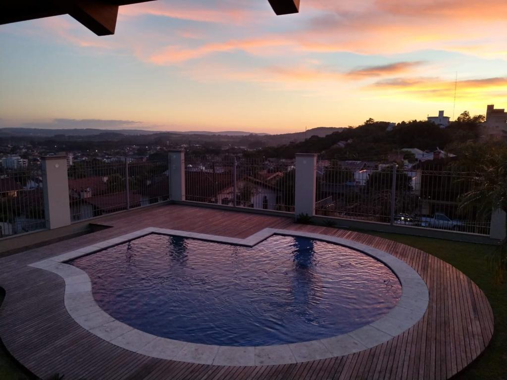 Imagem de Casa Alto Padrão em Taquara