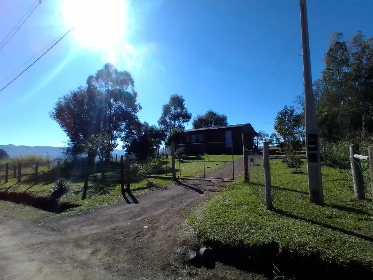 Imagem de Sítio em Taquara com Paisagens Deslumbrantes