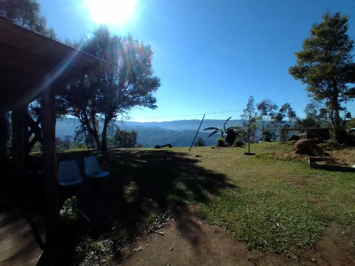 Imagem de Sítio em Taquara com Paisagens Deslumbrantes