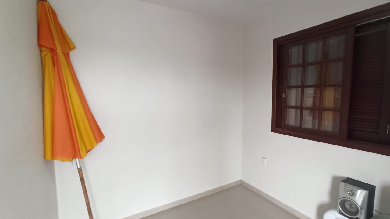 Imagem de Casa Comercial à Venda em Taquara: Ideal para Investimento