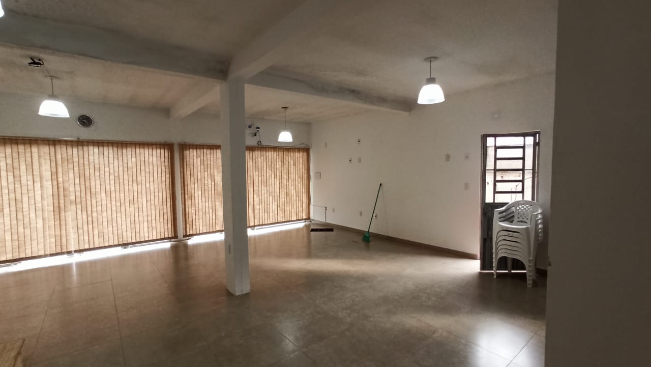 Imagem de Casa Comercial à Venda em Taquara: Ideal para Investimento