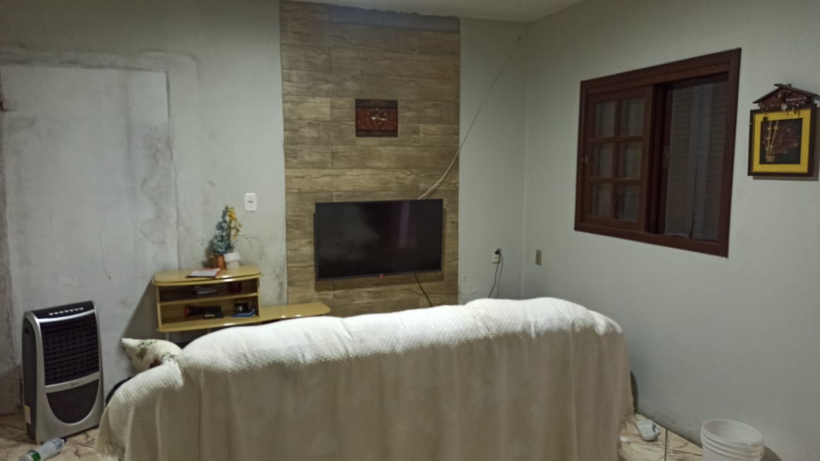 Imagem de Casa Comercial à Venda em Taquara: Ideal para Investimento