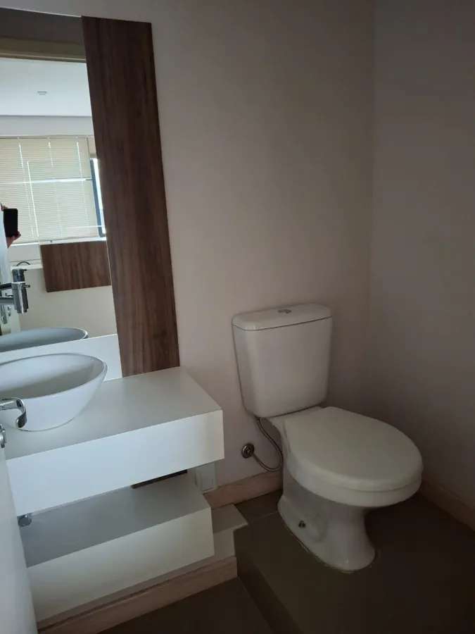 Imagem de Sala Comercial em Taquara: Conveniência e Proximidade a Clínicas e Hospital