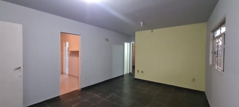 Imagem de Aluga-se Excelente Casa no Centro