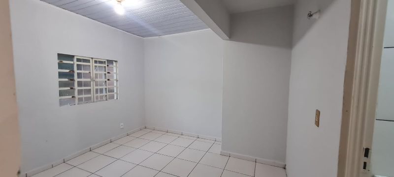 Imagem de Aluga-se Excelente Casa no Centro