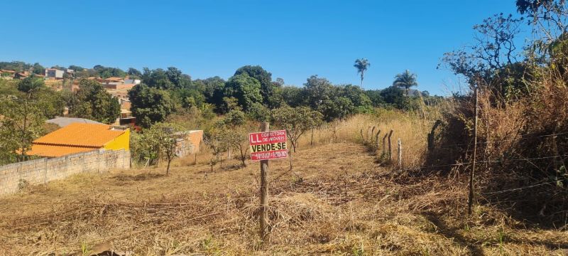 Imagem de LINDO LOTE ALTO EM ÁREA NOBRE DA CIDADE