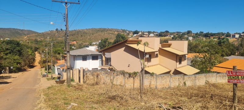 Imagem de LINDO LOTE ALTO EM ÁREA NOBRE DA CIDADE