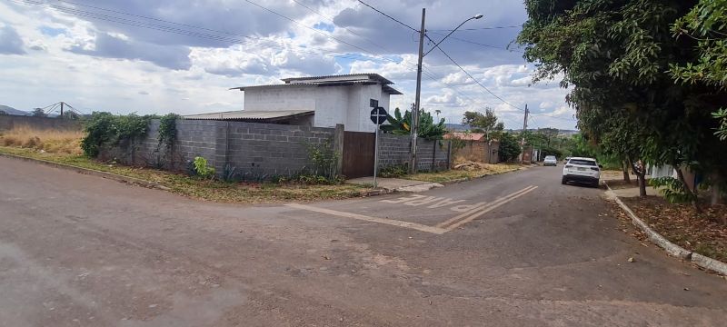 Imagem de 🏡 EXCELENTE LOTE DE ESQUINA – RESIDENCIAL OU COMERCIAL