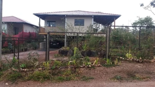 Imagem de Vende-se Casa Espaçosa com Linda Vista!