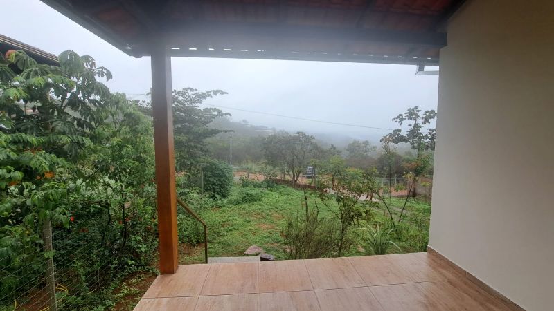 Imagem de Vende-se Casa Espaçosa com Linda Vista!