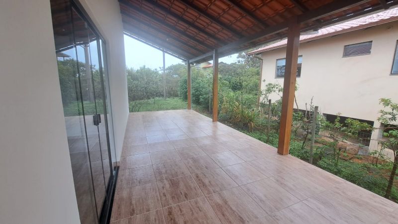 Imagem de Vende-se Casa Espaçosa com Linda Vista!
