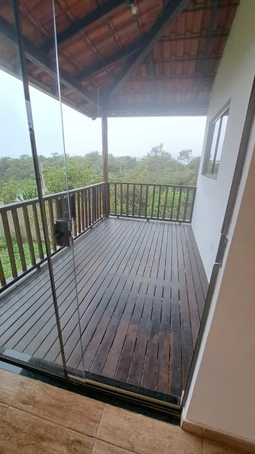 Imagem de Vende-se Casa Espaçosa com Linda Vista!
