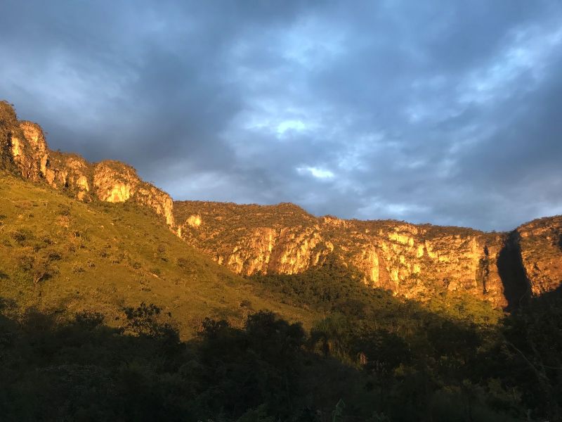 Imagem de 🌄 LINDA ÁREA RURAL COM VISTA DESLUMBRANTE PARA O MORRO