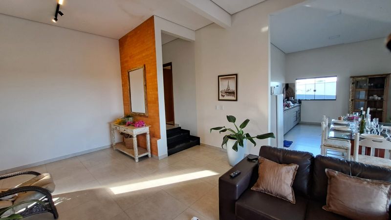 Imagem de 🏡 Casa Alto Padrão à Venda – Porteira Fechada