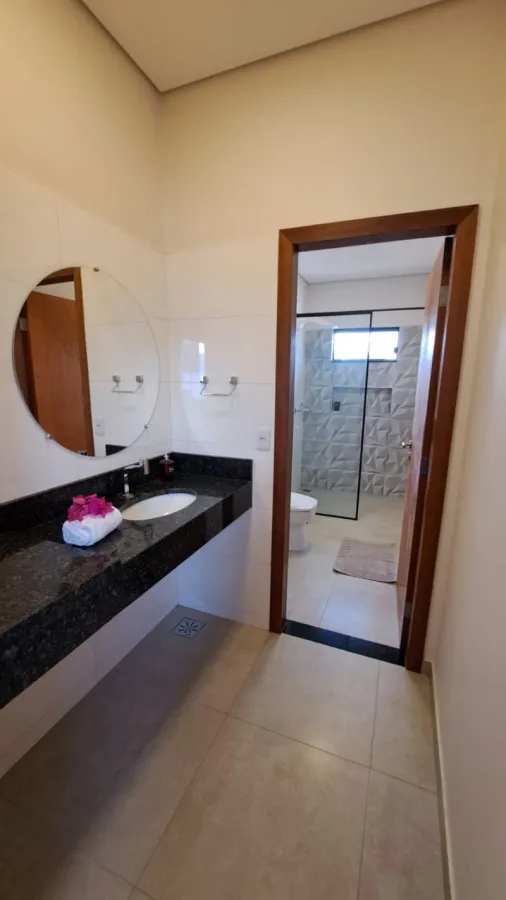 Imagem de 🏡 Casa Alto Padrão à Venda – Porteira Fechada