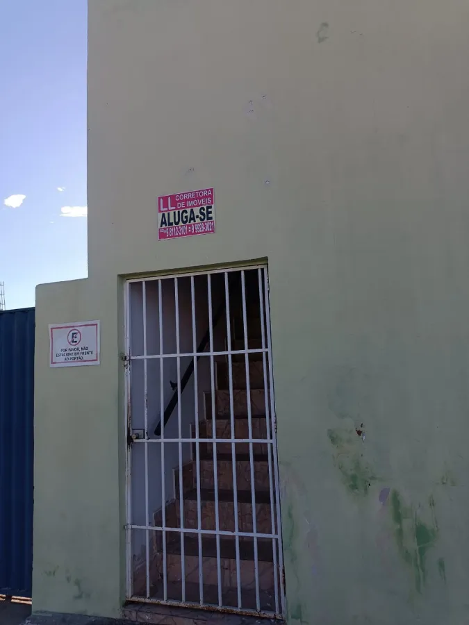 Imagem de Aluga-se apartamento 04  com excelente localização