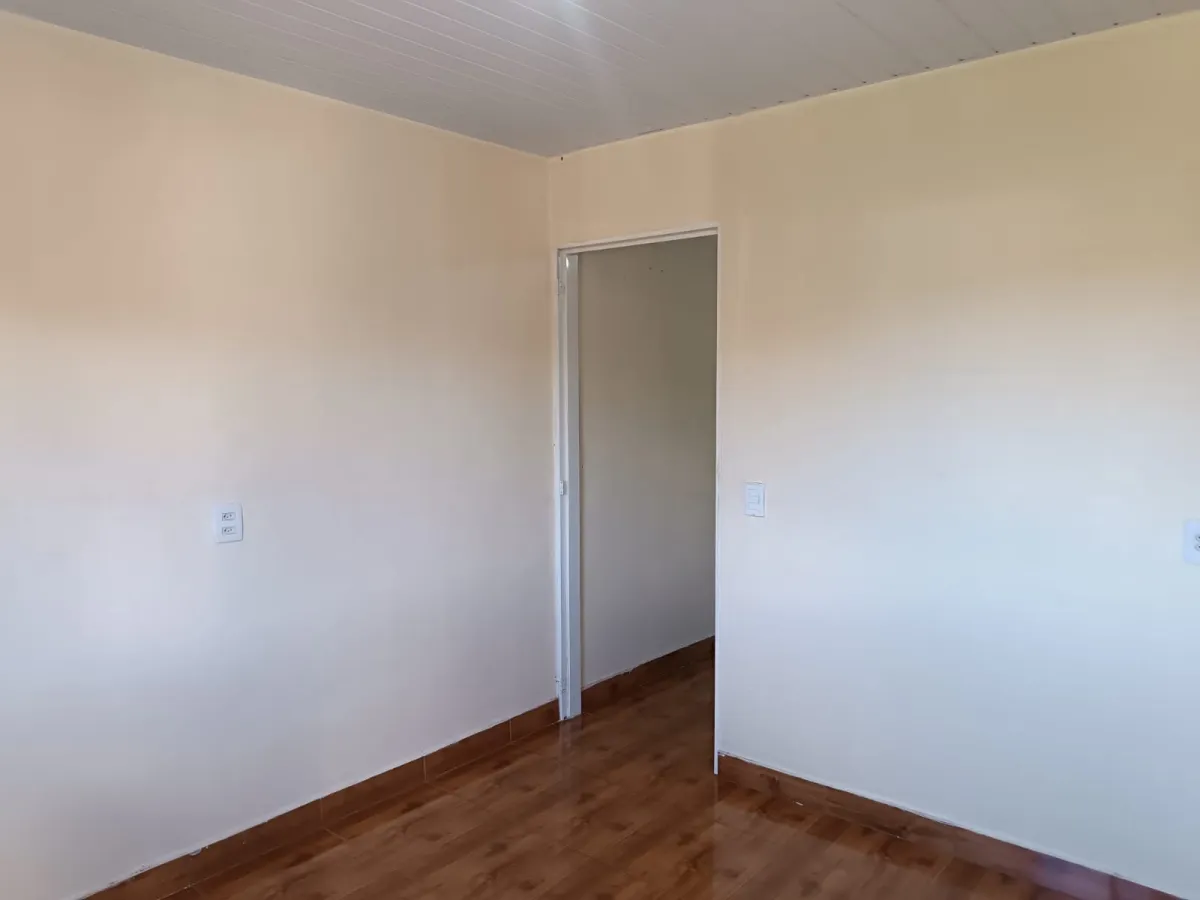 Imagem de Aluga-se apartamento 04  com excelente localização