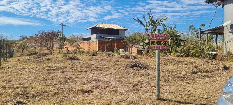 Imagem de ÓTIMO LOTE DE 900m²