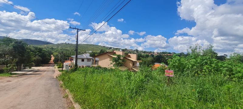 Imagem de LINDO LOTE ALTO EM ÁREA NOBRE DA CIDADE