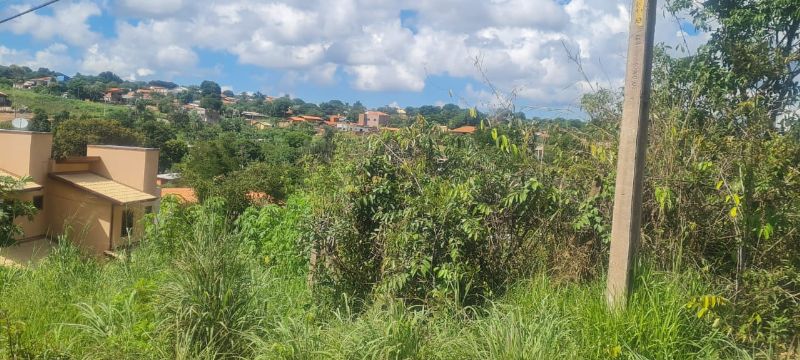 Imagem de LINDO LOTE ALTO EM ÁREA NOBRE DA CIDADE