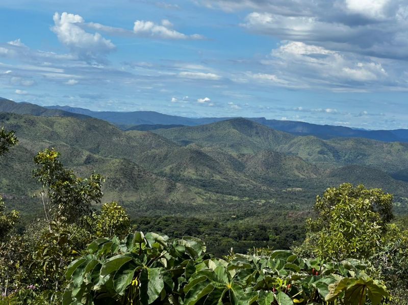 Imagem de LINDA TERRA COM VISTA ESPETACULAR EM CONDOMÍNIO