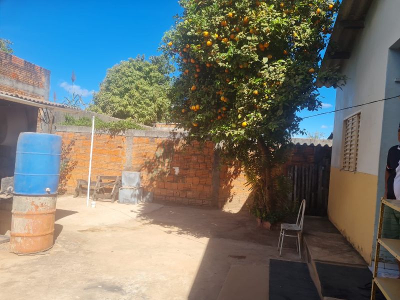 Imagem de ÓTIMA CASA COM PONTO COMERCIAL NA FRENTE – EM OFERTA!