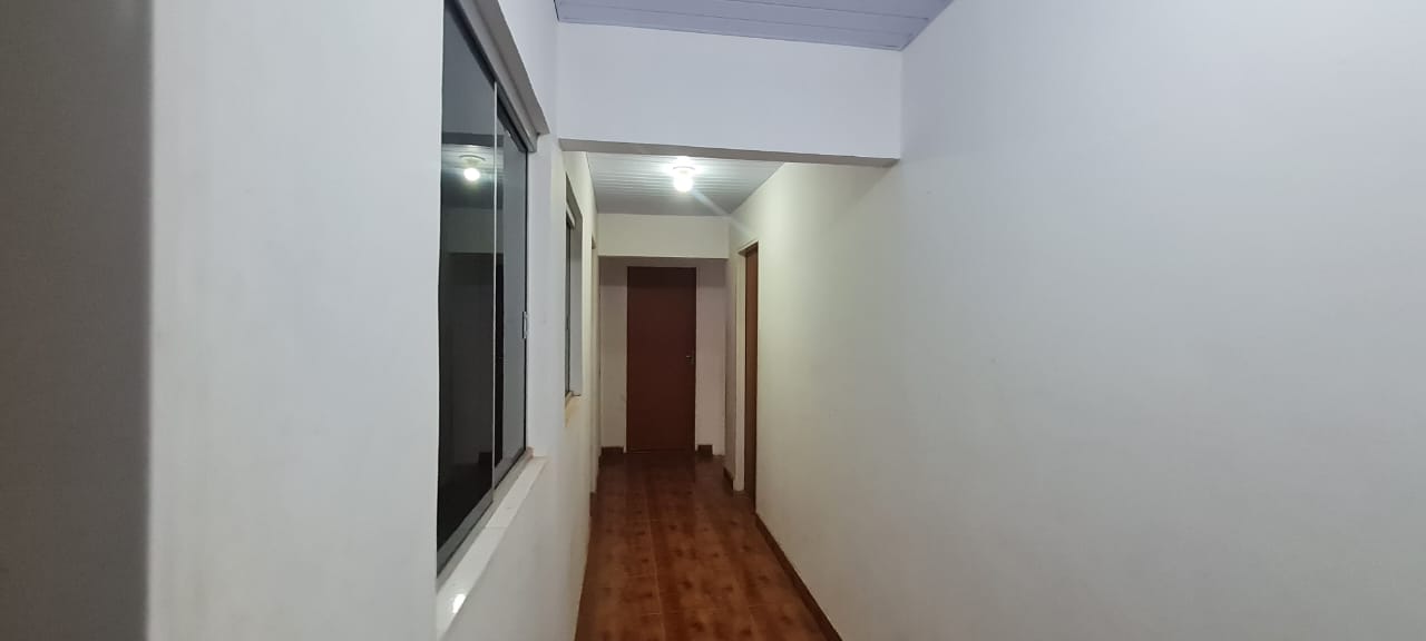 Imagem de ALUGA-SE APARTAMENTOS COM EXCELENTE LOCALIZAÇÃO!