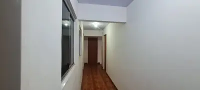 Imagem de ALUGA-SE APARTAMENTOS COM EXCELENTE LOCALIZAÇÃO!