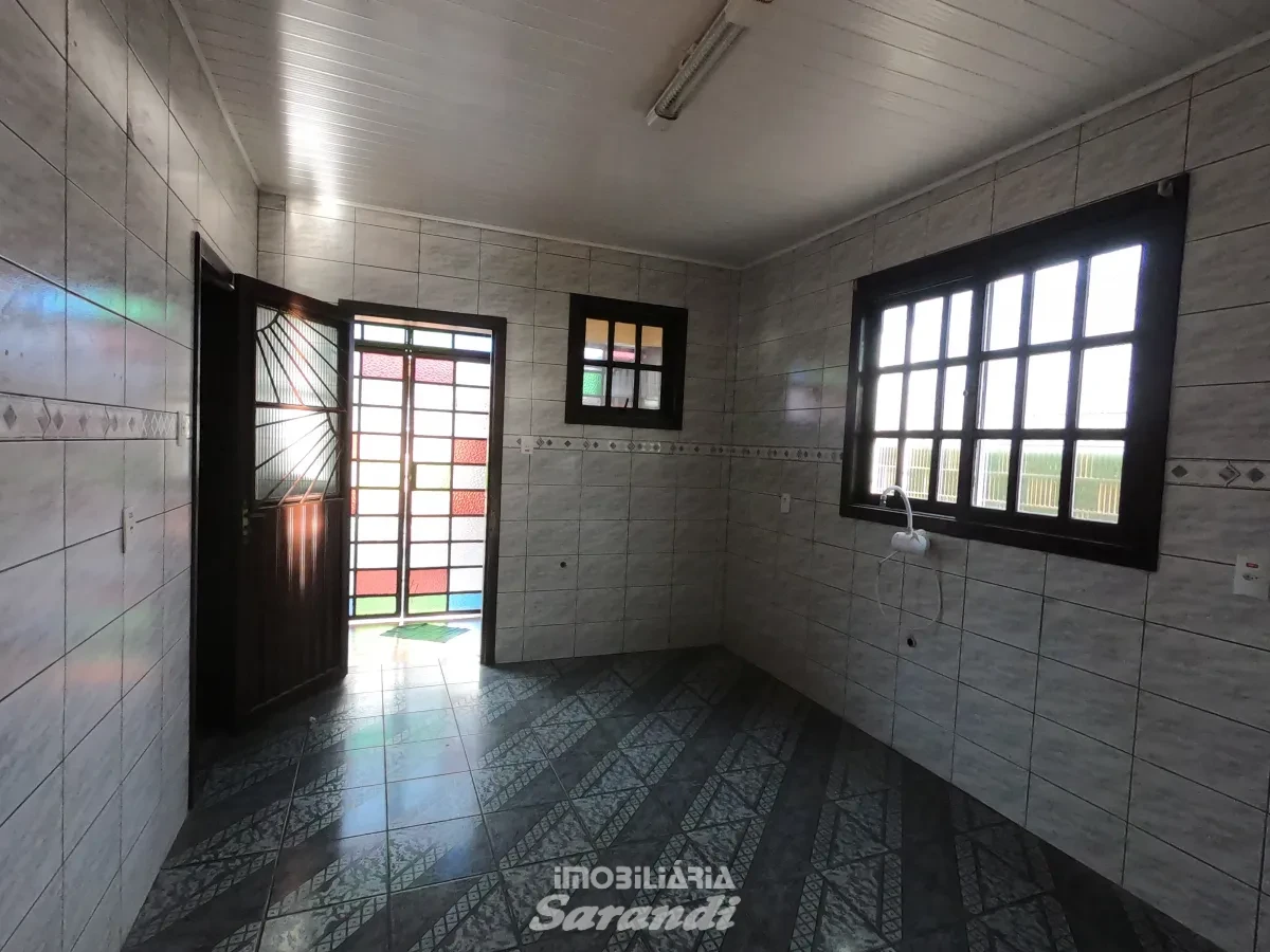 Imagem de Casa de alvenaria três dormitórios bairro sarandi Porto Alegre