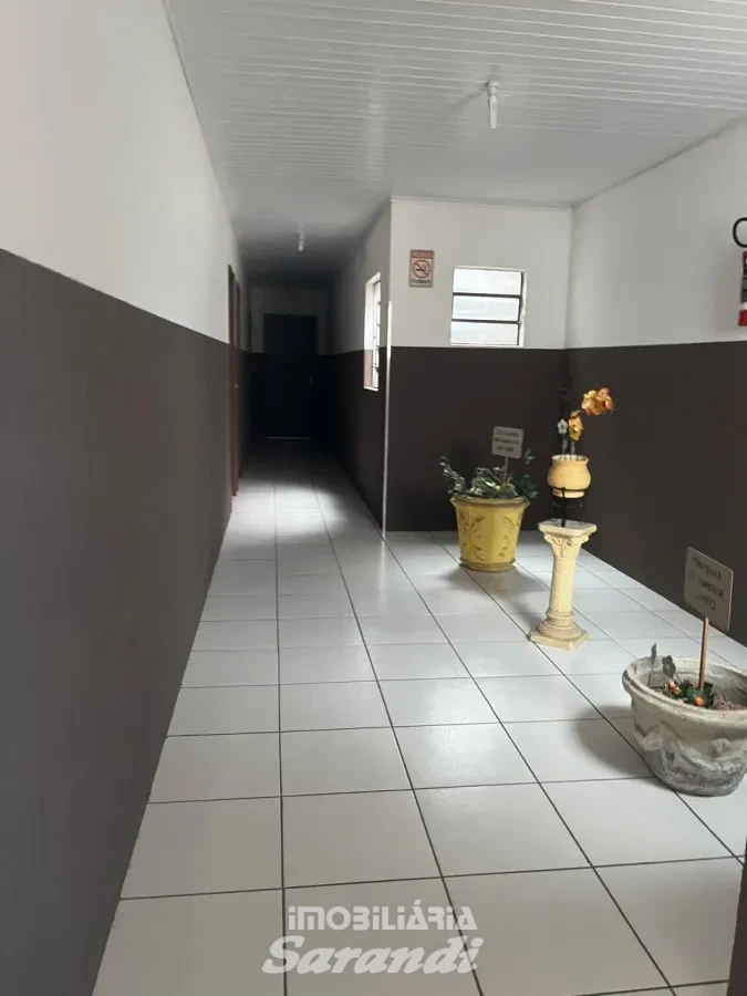 Imagem de sala comercial com piso frio, banheiro, área aproximada 35m²