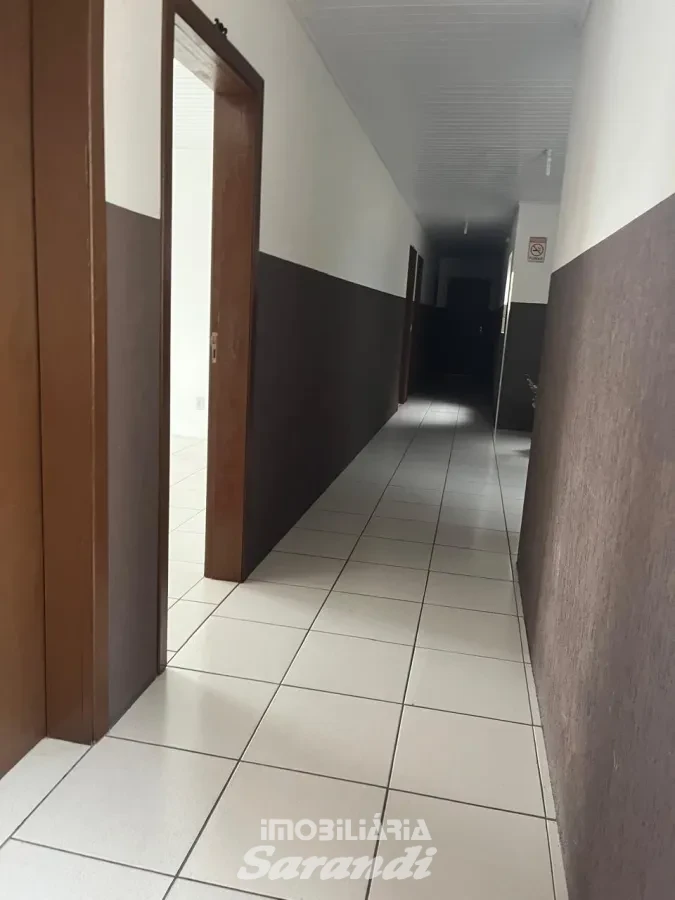 Imagem de sala comercial com piso frio, banheiro, área aproximada 35m²