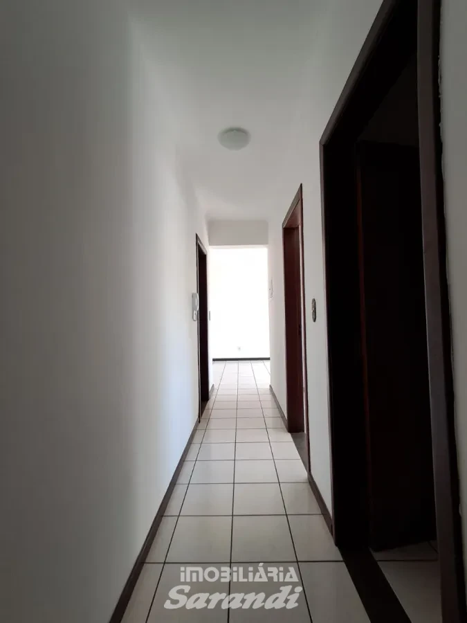 Imagem de Apartamento, cozinha, banheiro, área de serviço com churrasqueira.