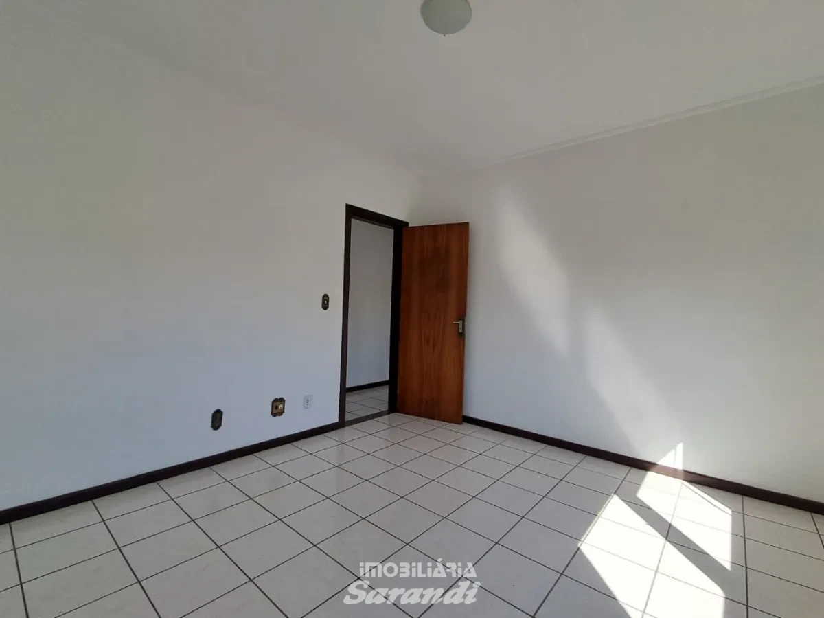 Imagem de Apartamento, cozinha, banheiro, área de serviço com churrasqueira.