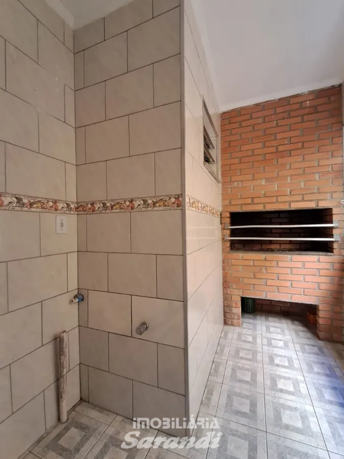 Imagem de Apartamento, cozinha, banheiro, área de serviço com churrasqueira.