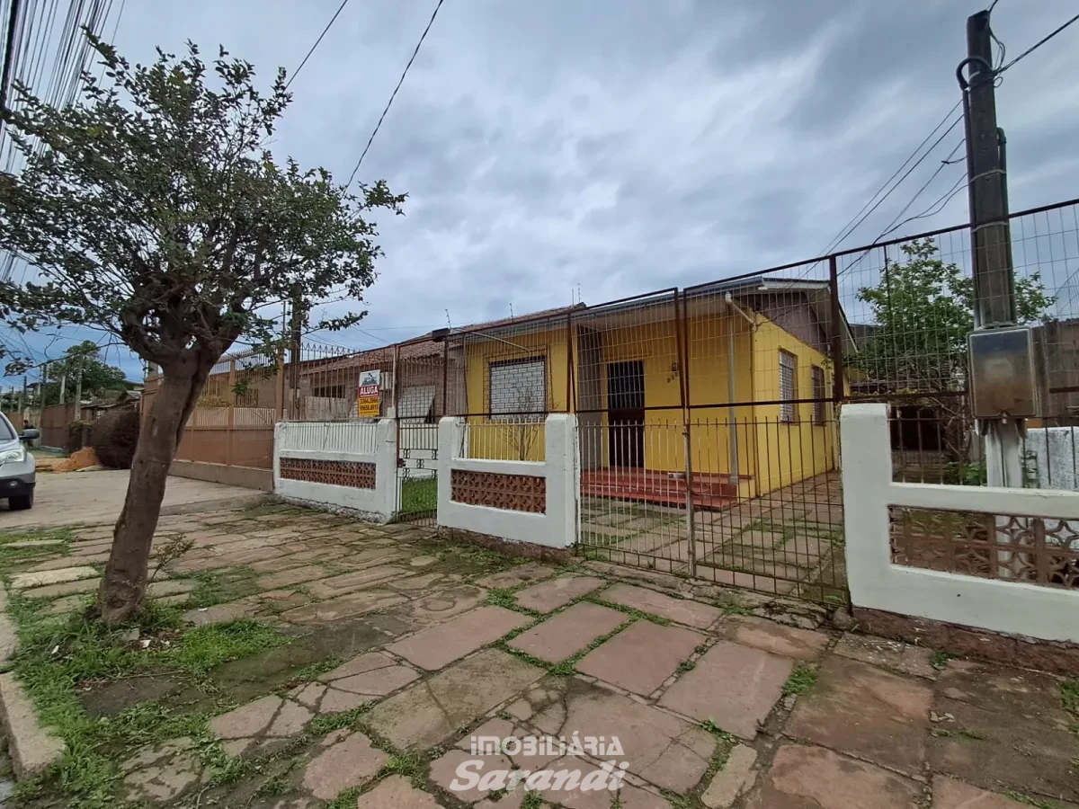 Imagem de Casa de alvenaria com dois dormitórios no bairro Sarandi